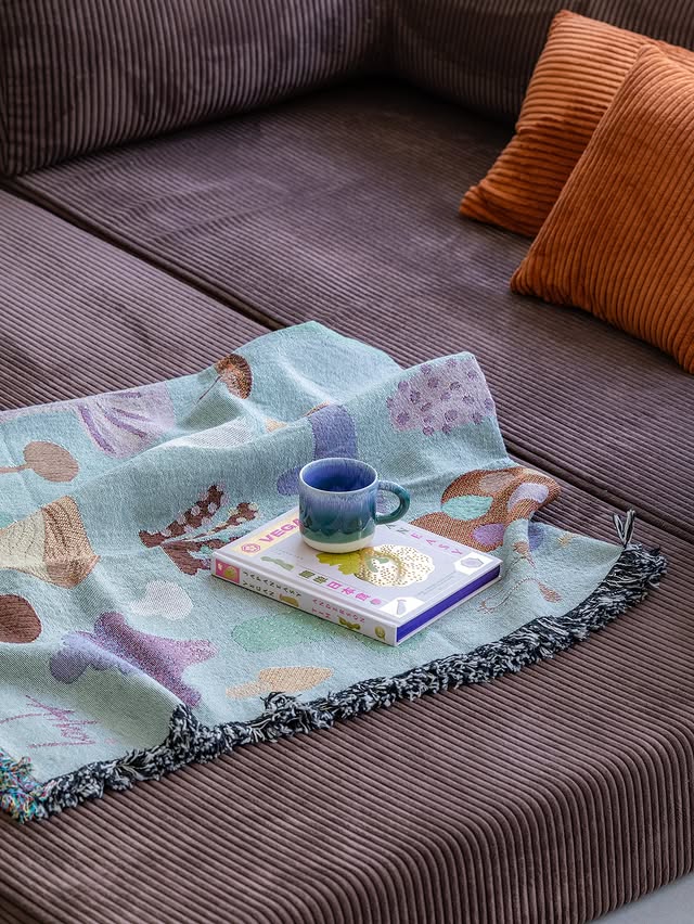 Throw blanket Fungy