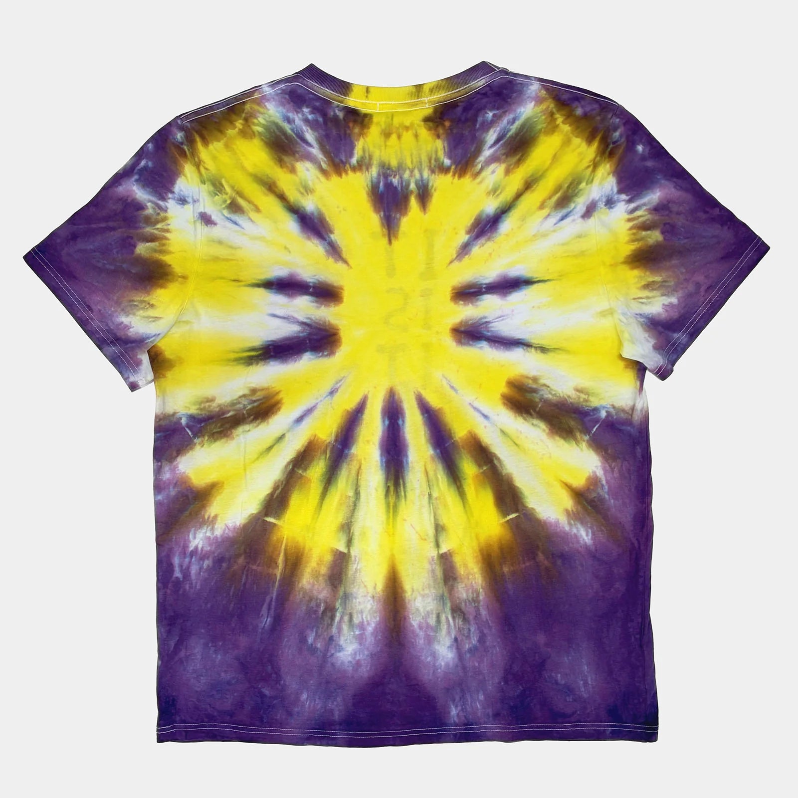 It_Is_It-t-shirt-edition_13_b.webp