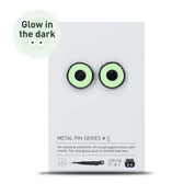 ピンバッジ　Glowing Ghost Eyes