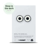 ピンバッジ　Glowing Ghost Eyes
