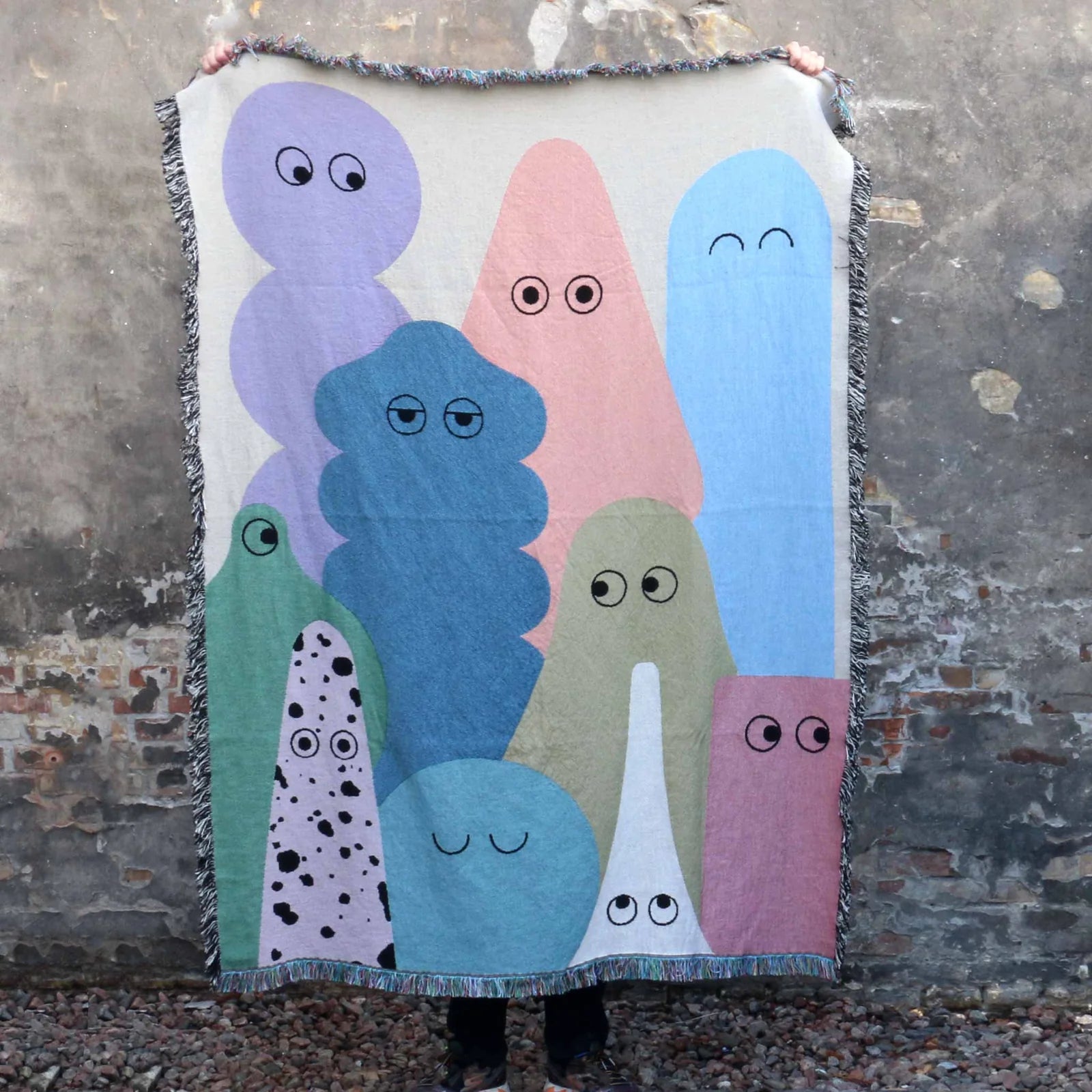 Throw Blanket: Familiar