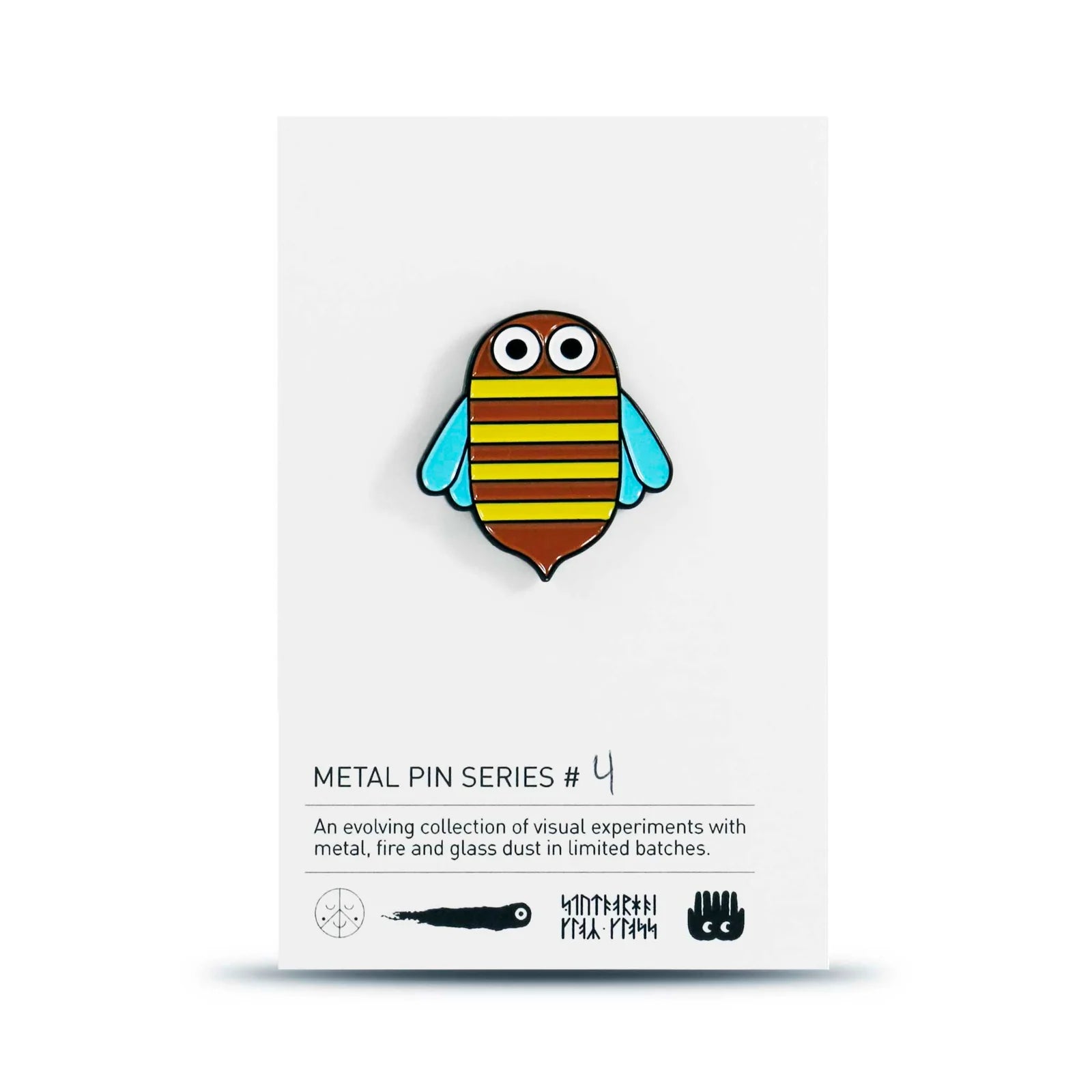 Pin badge - Bee