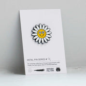 Pin Badge: Daisy